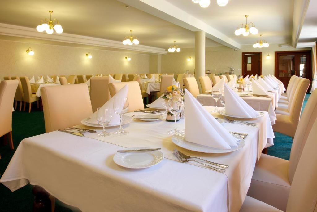Hotel Majolika Modra Ngoại thất bức ảnh