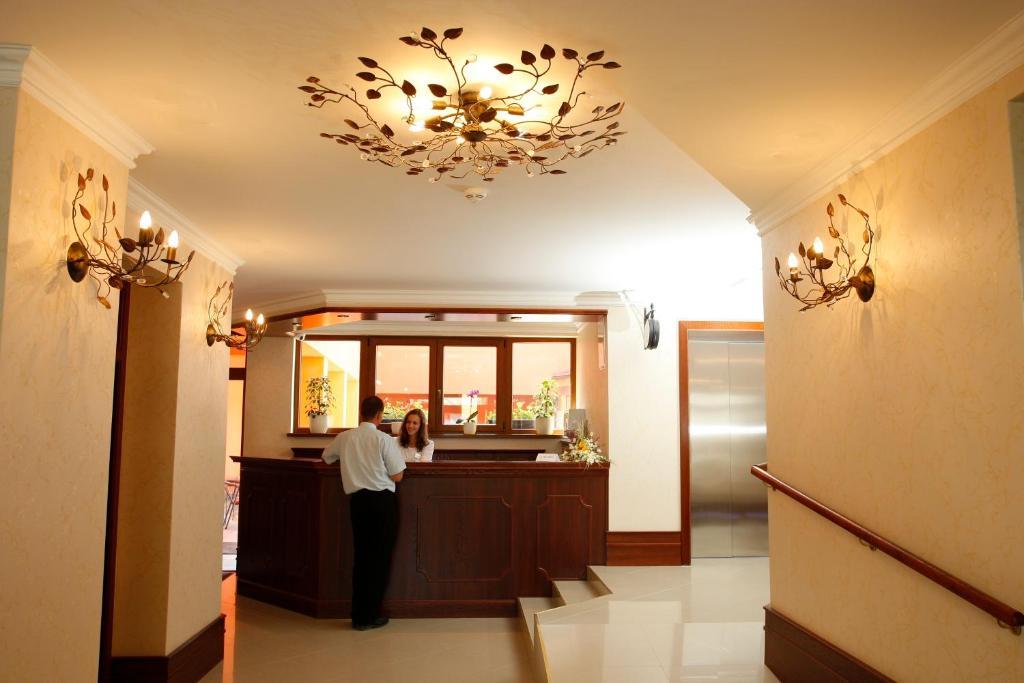 Hotel Majolika Modra Ngoại thất bức ảnh