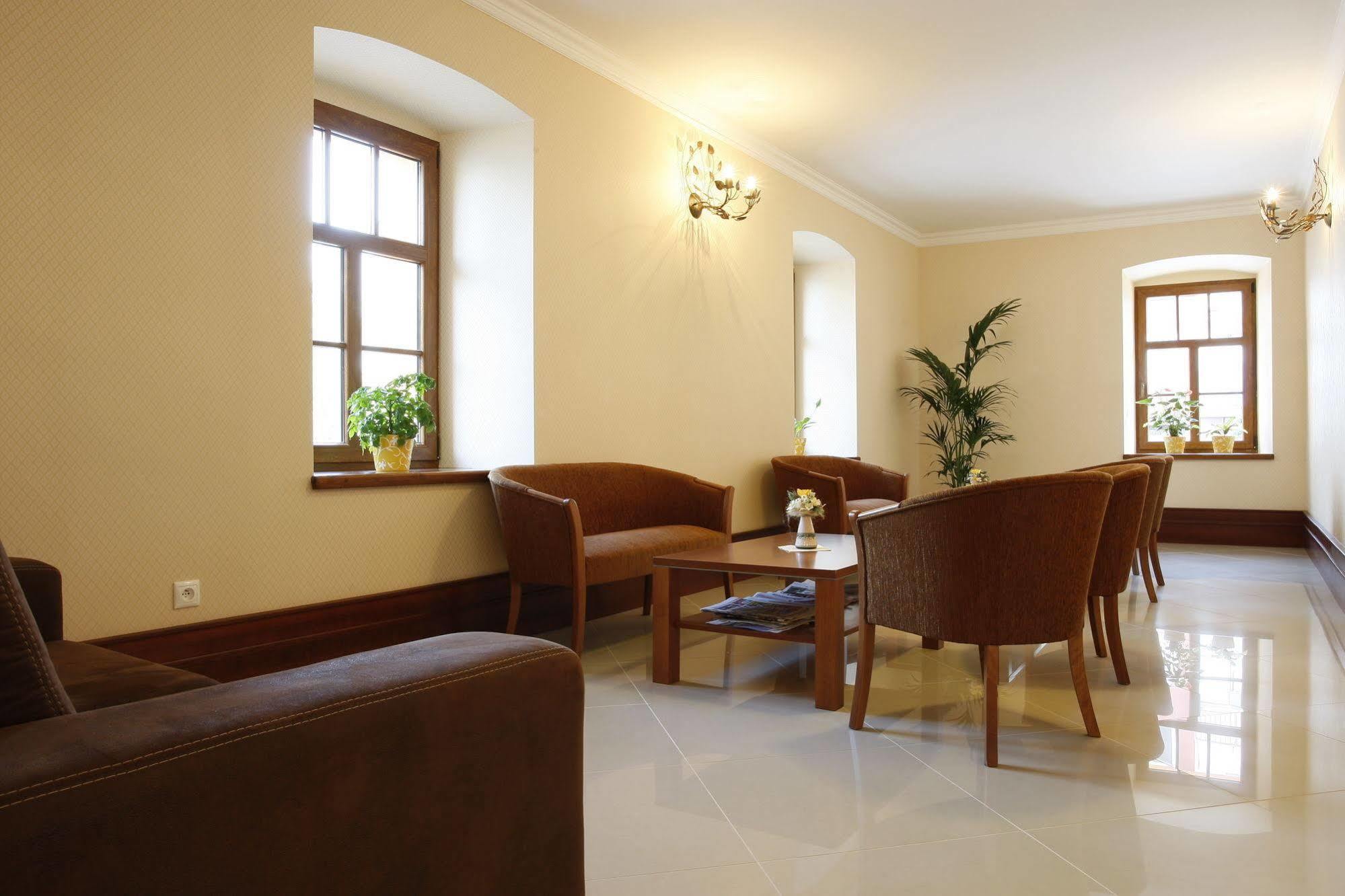Hotel Majolika Modra Ngoại thất bức ảnh