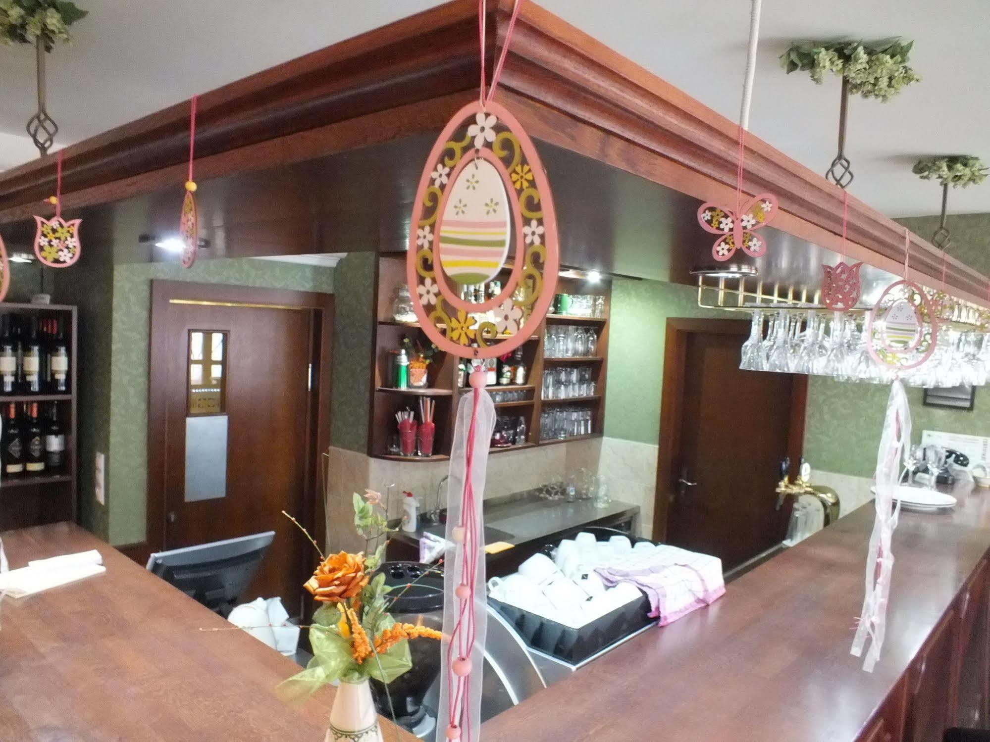 Hotel Majolika Modra Ngoại thất bức ảnh