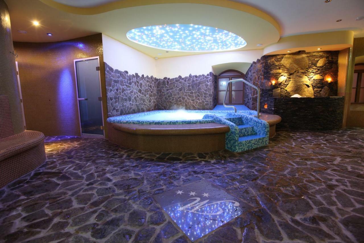 Hotel Majolika Modra Ngoại thất bức ảnh